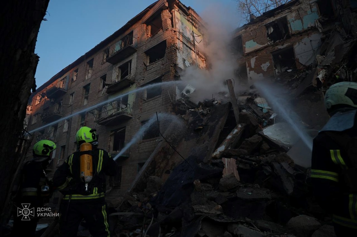 У зруйнованому будинку в Києві вже п’ять загиблих