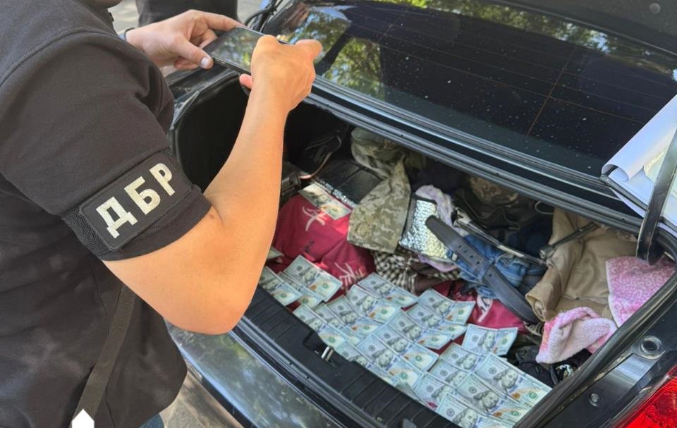 Військовий планував схему втечі СЗЧшників до Молдови – ДБР