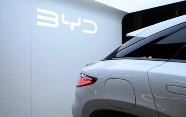 Авто новини - BYD вдруге обігнав Tesla в ЄС, Stellantis вперше за рік показав зростання