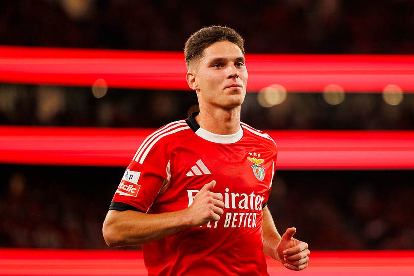 Гравець збірної України у трійці найдорожчих хавбеків поза топ-5 ліг