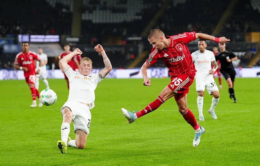 Новини спорту - Перший матч Зінченка за Ноттінгем завершився драматичною нічиєю