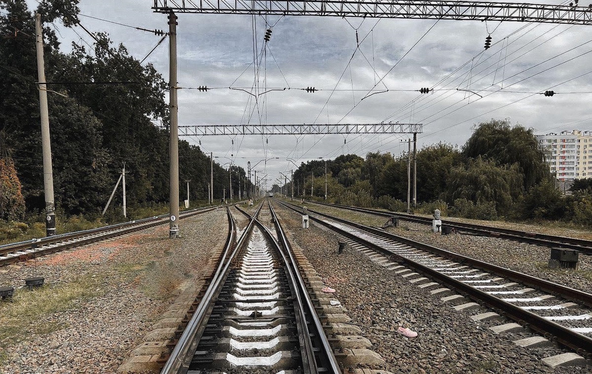 Новини України - Під Києвом пасажирський поїзд на смерть збив пенсіонерку