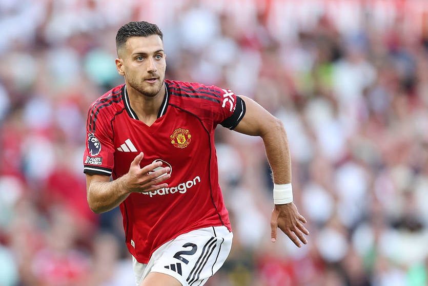 Новини спорту - Португальський захисник Дало після травми став до загальних тренувань у МЮ