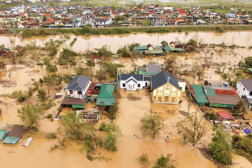 Новини світу - Тайфун обрушився на В’єтнам: 19 загиблих
