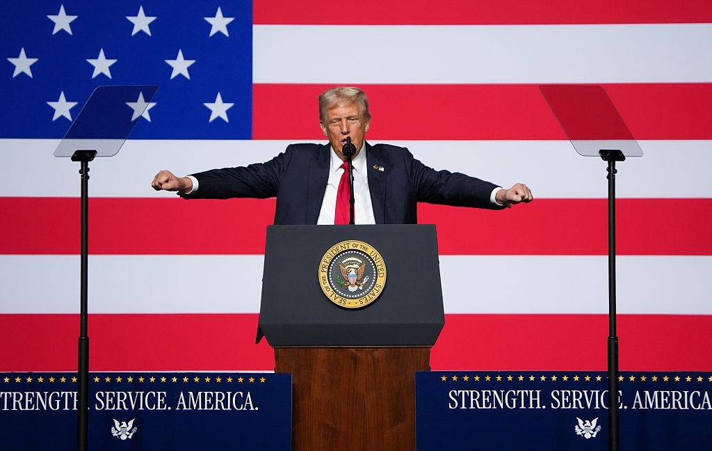 Новини світу - Треба завершити війну в Україні через силу - Трамп