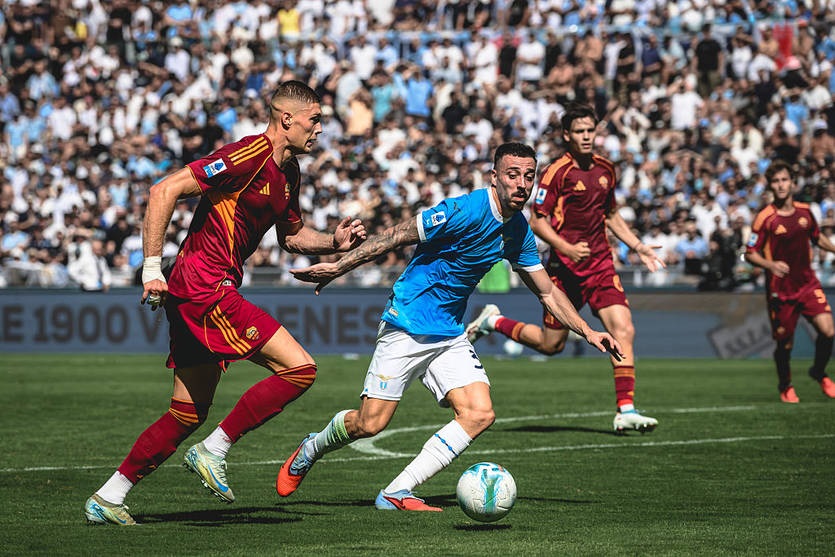 Новини спорту - Тренер Роми оцінив гру Довбика у найважливішому дербі