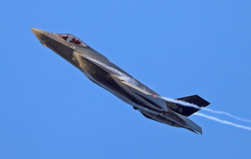 Новини світу - У НАТО заявили про "перехоплення" МіГ-31 в Естонії