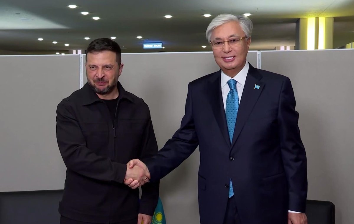 Новини України - Зенеський і Токаєв обговорили війну в Україні