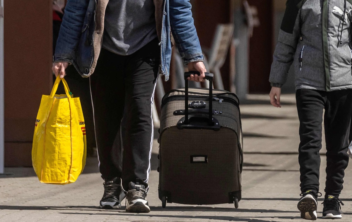 ЗМІ дізналися, скільки чоловіків віком 18-22 років в’їхало в Польщу