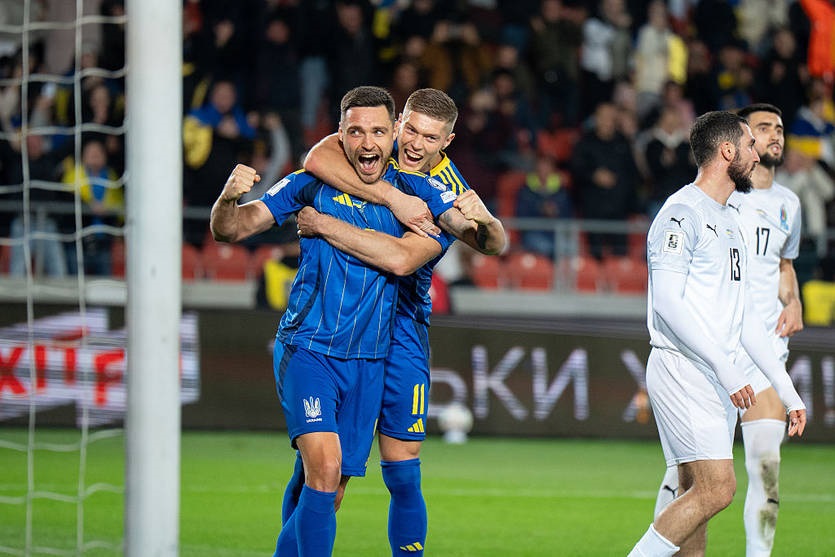 Новини спорту - Довбик пояснив, як команда відреагувала на гол у роздягальню