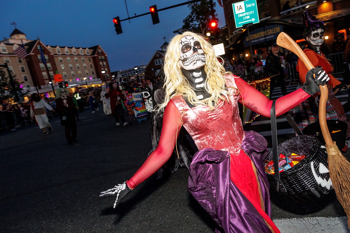 Новини бізнесу - Геловін 2025 року встановить рекорд витрат у США