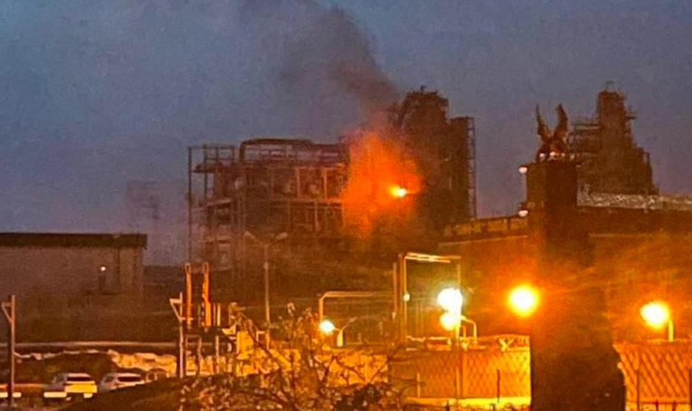 Новини України - Генштаб підтвердив удари по НПЗ і заводу в РФ