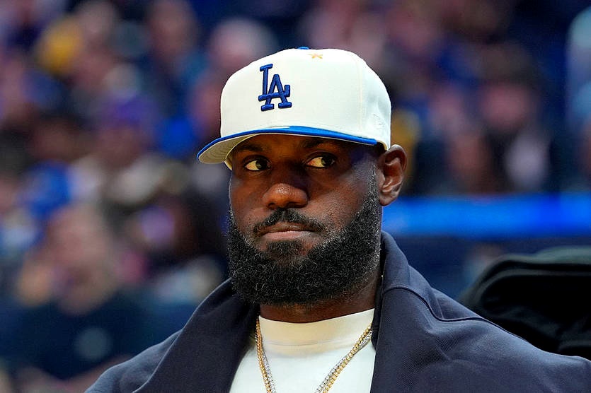 Новини спорту - ЛеБрон пропустить стартовий матч сезону через травму