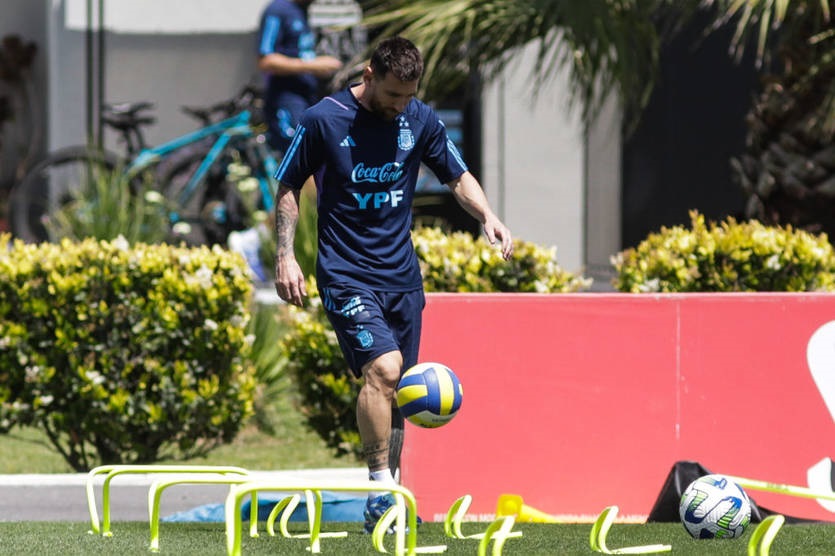 Новини спорту - Мессі приєднався до збірної Аргентини після яскравого матчу