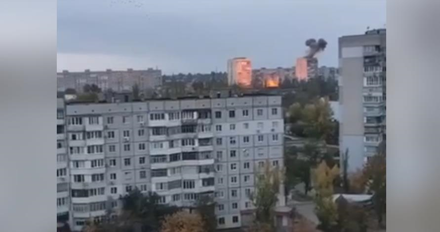 Новини України - Моменти влучань у Херсоні показали на відео