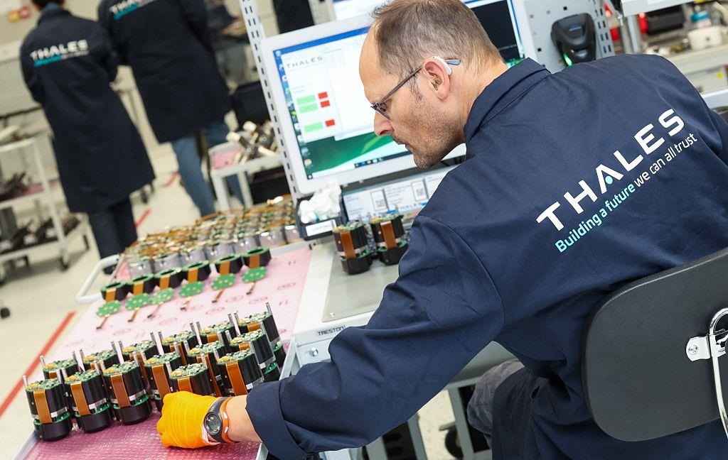 Новини бізнесу - Невідомі БпЛА фіксують над об'єктами оборонного гіганта Thales
