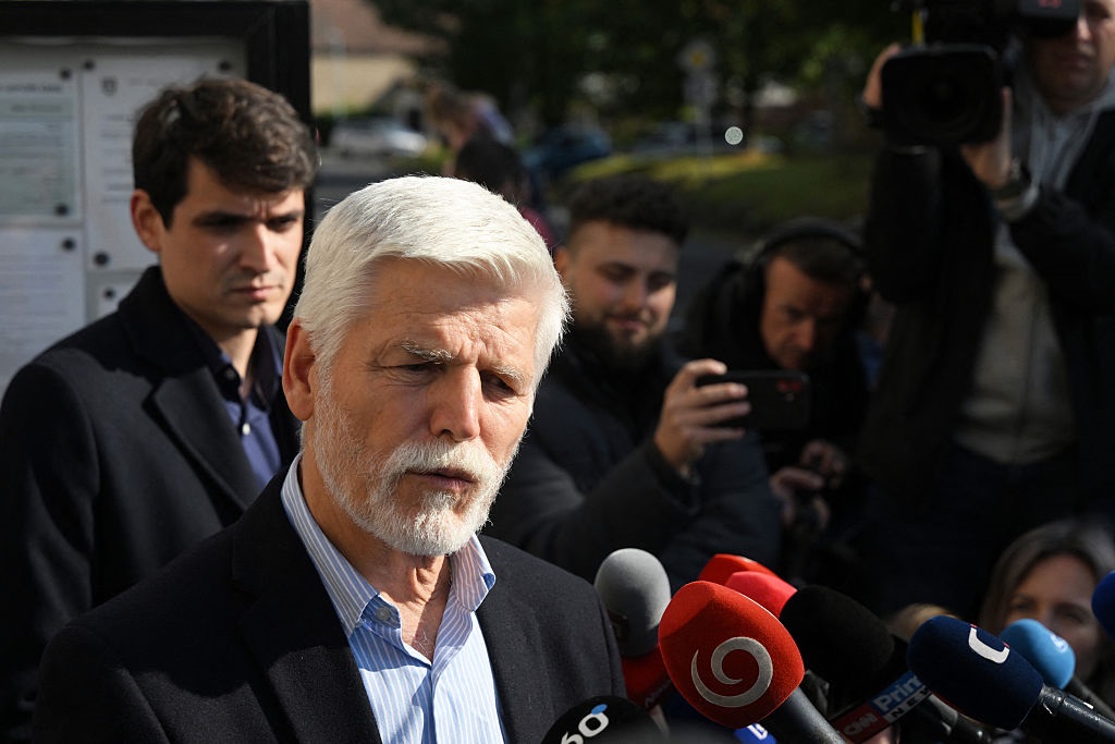 Новини світу - Павел заявив про ризики згортання ініціативи з постачання снарядів Україні