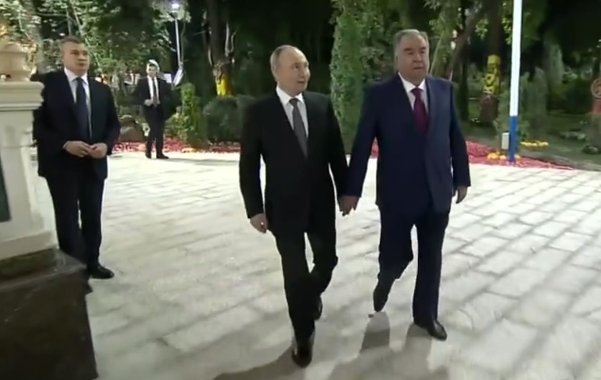 Попри ордер МКС: Путін прибув до Таджикистану