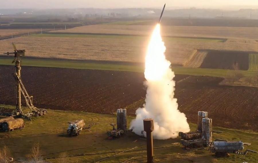 Новини України - ППО перехопила 16 ракет і сотні "шахедів"