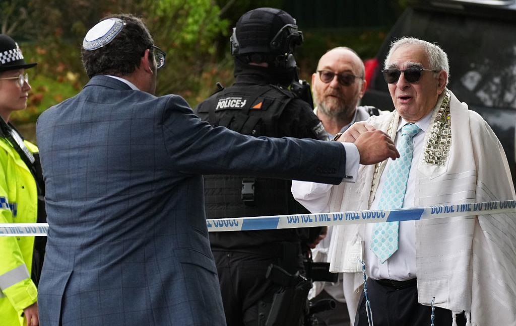 Новини світу - Різанина в синагозі в Британії: двоє загиблих, нападник убитий