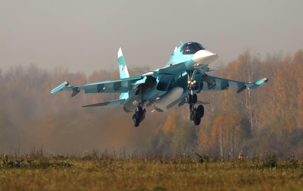 Російській армії передали партію літаків Су-34