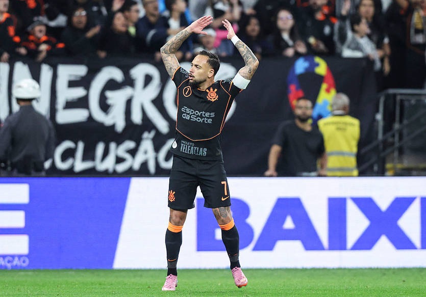 Новини спорту - Шахтар встановив трансферну вартість Майкона для бразильців