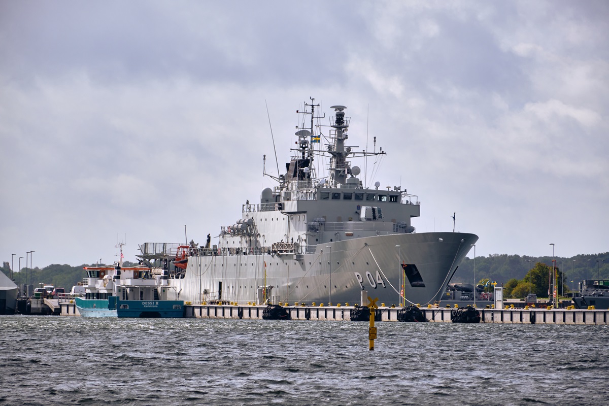 Шведські ВМС відстежують російську субмарину в Балтійському морі