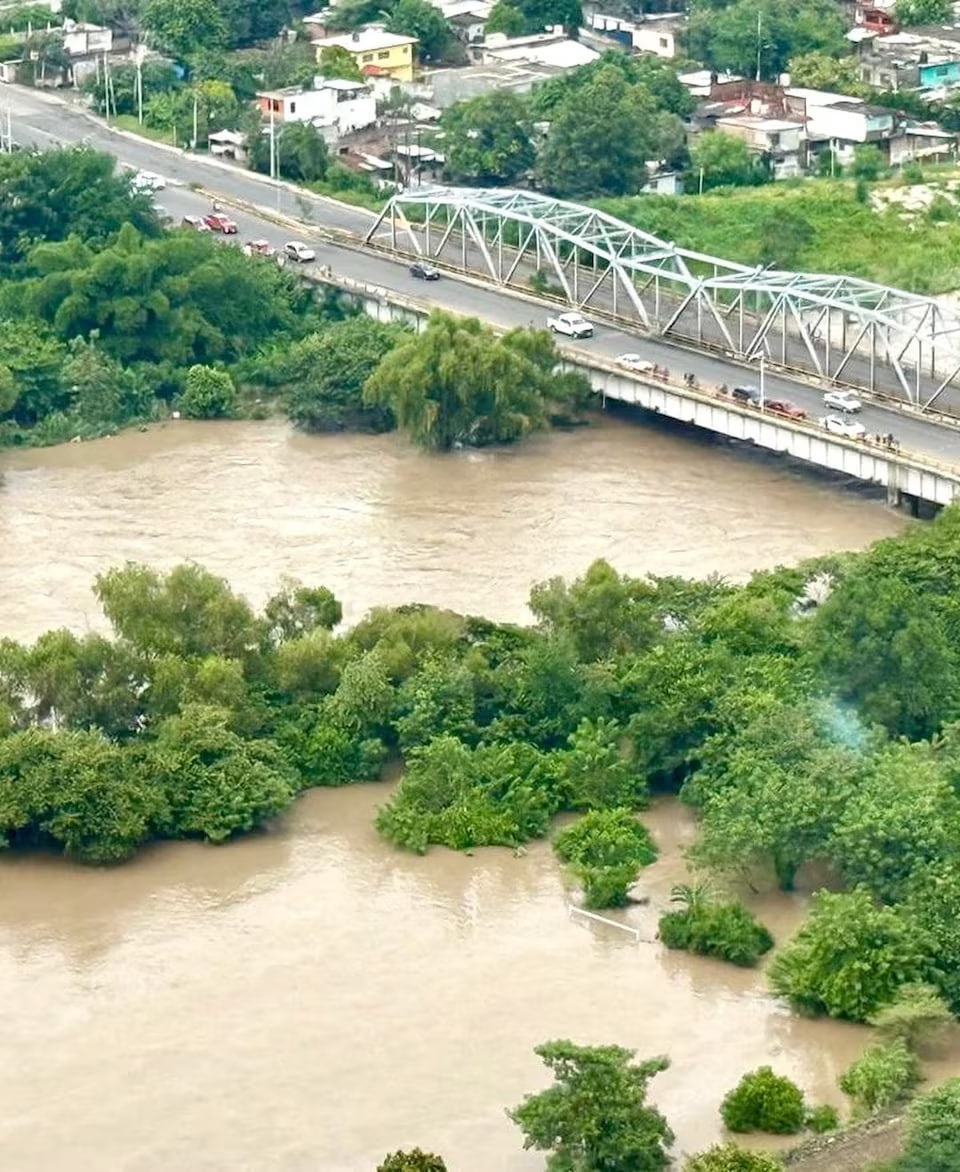 Сильні зливи в Мексиці забрали понад два десятки життів