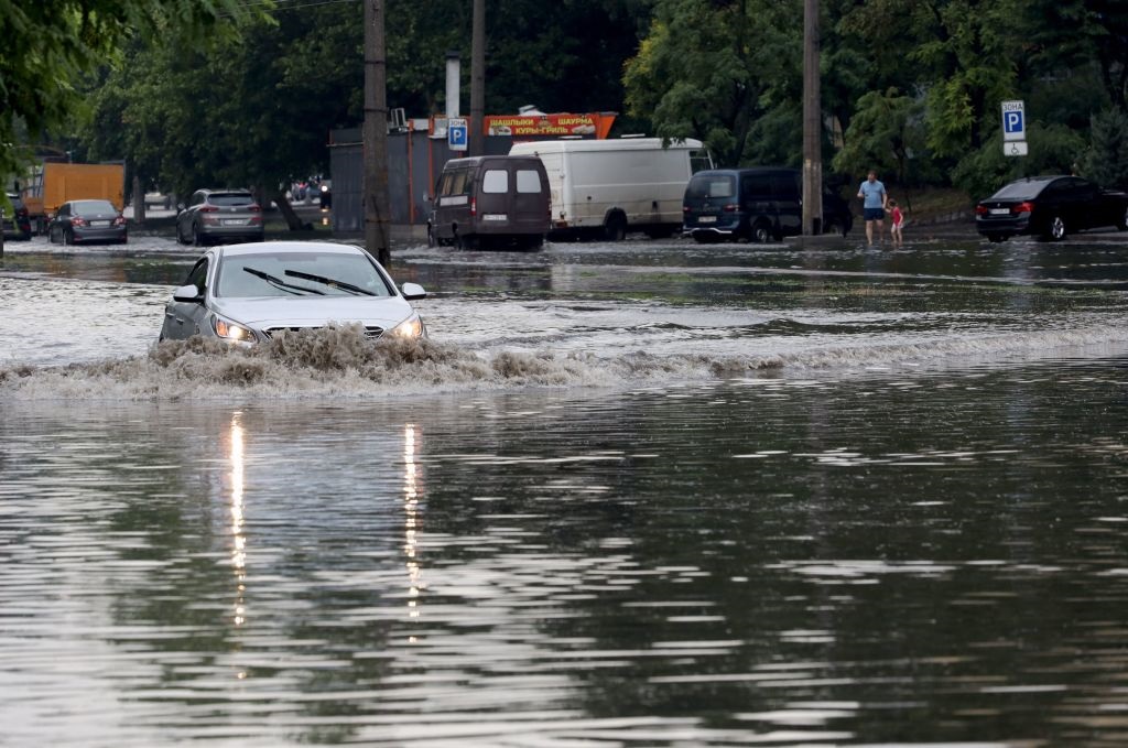 Синоптики пояснили, чому Одесу накрили рекордні дощі