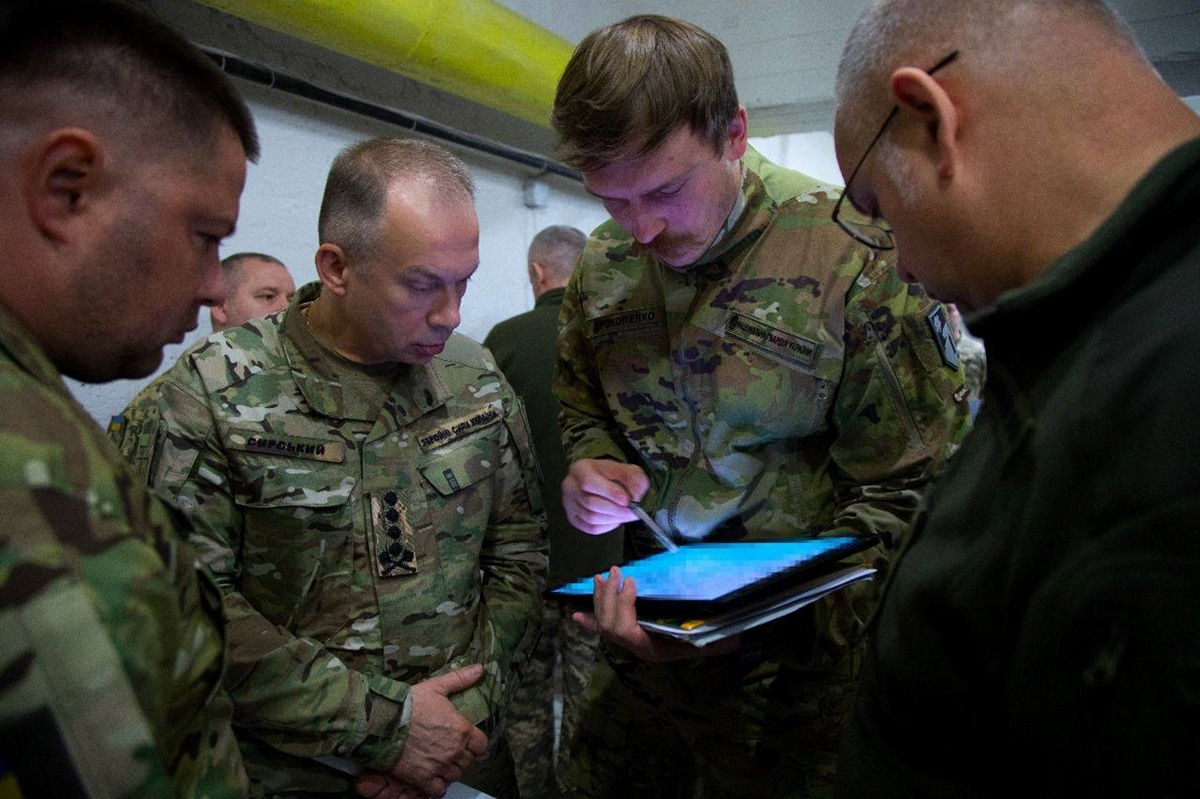 Сирський: ЗСУ розсікли Добропільський виступ