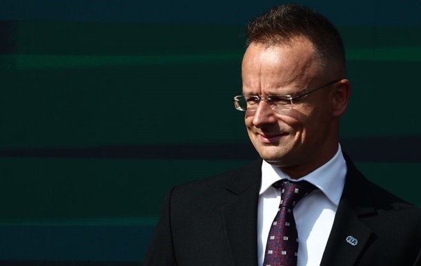 Новини політики - Сіярто повідомив, чи буде зустріч Трампа з Путіним у Будапешті