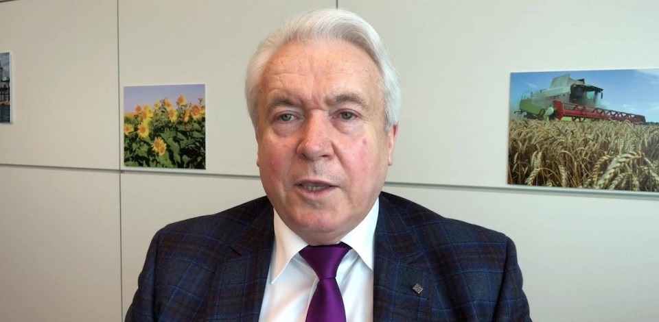 Новини України - Суд конфіскував бізнес дружини ексрегіонала Олійника