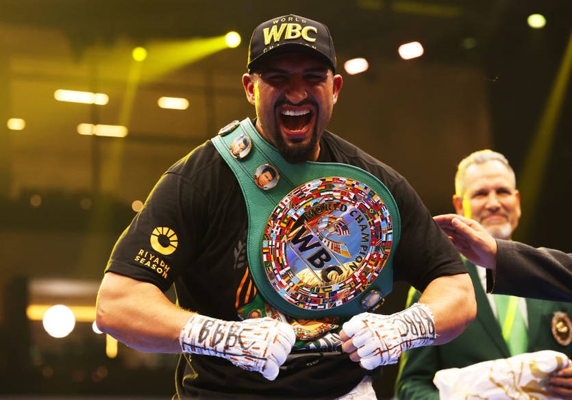 Новини спорту - Тимчасовий чемпіон WBC націлився на бій з Усиком