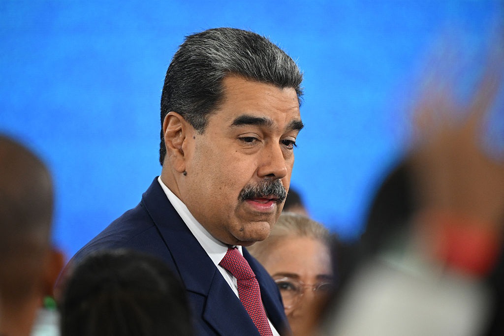 Новини світу - Трамп дозволив ЦРУ проводити таємні операції проти Мадуро у Венесуелі - ЗМІ