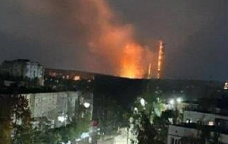 Новини України - У Феодосії другу добу палає нафтовий термінал