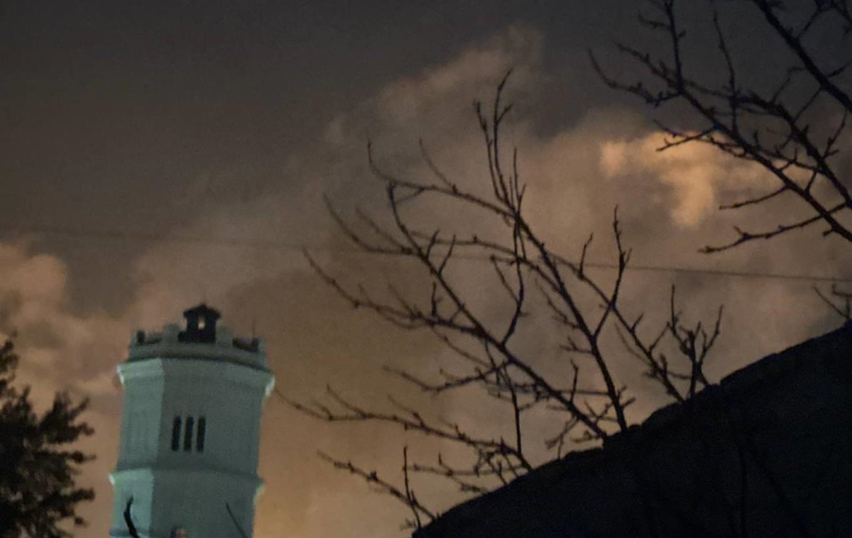 Новини України - У Криму атакована нафтобаза – соцмережі