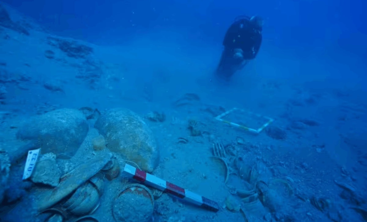 У Туреччині знайдено затонуле судно віком 2000 років з уцілілим вантажем