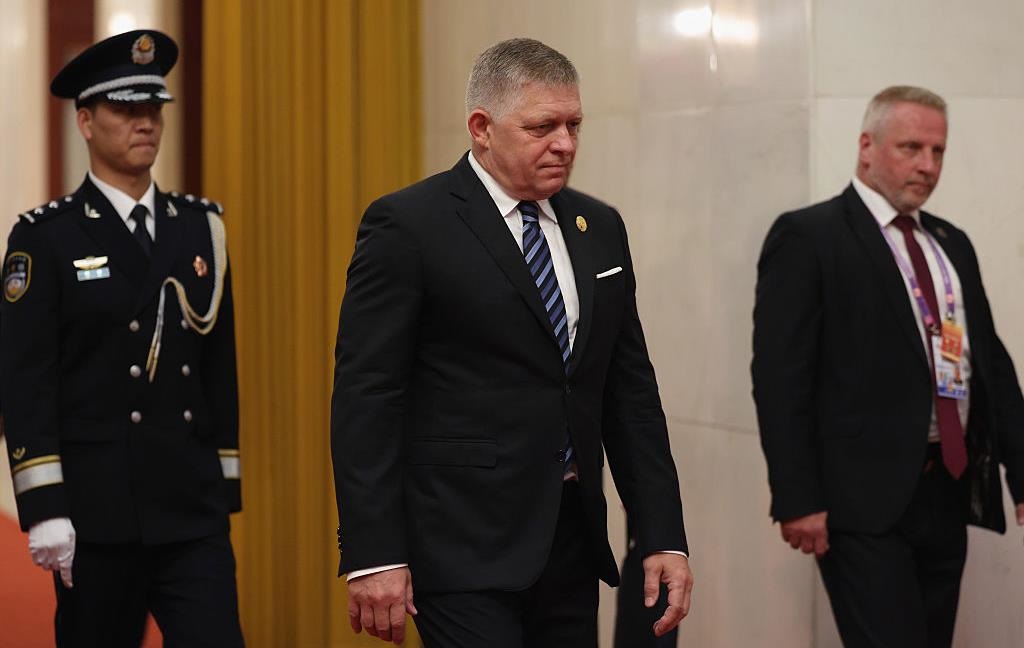 Новини світу - В Словаччині міністр звинувати президента в спробі "повалити уряд Фіцо"