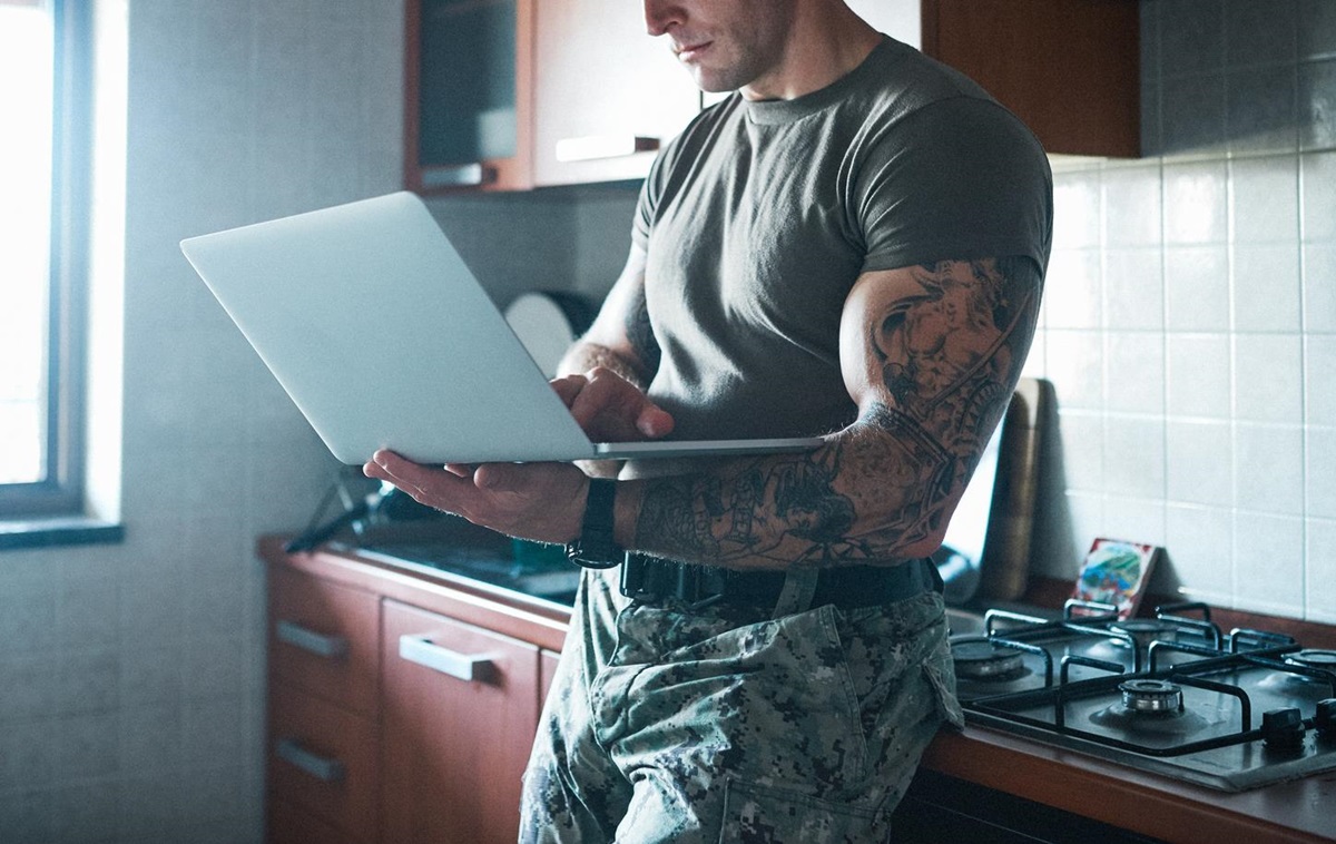 Новини світу - В США засудили екс-військового за "злив" інформації про Україну