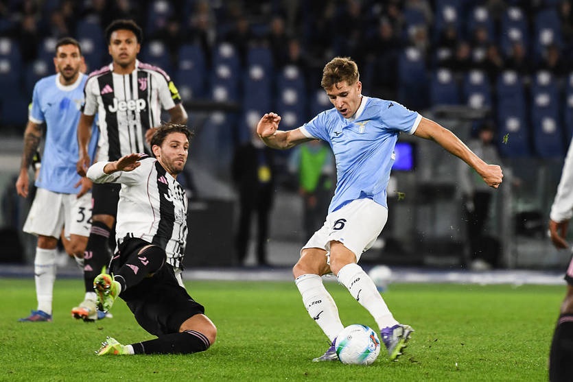 Новини спорту - Ювентус не зміг переграти Лаціо, дозволивши забити у власні ворота