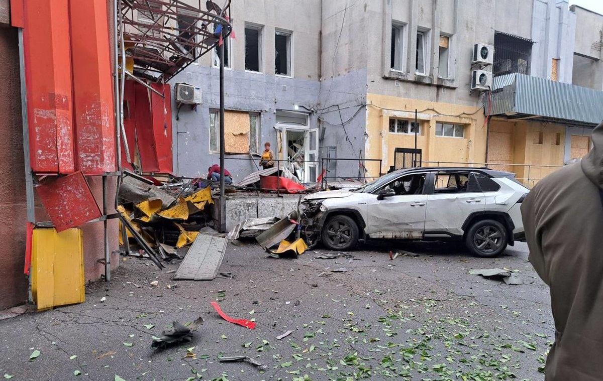 Новини України - З'явилось відео атаки на зрадника в Новій Каховці