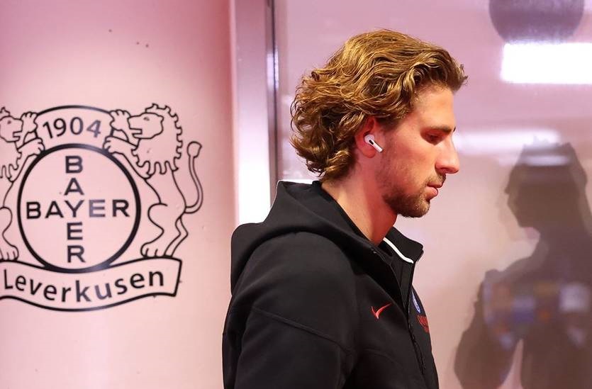 Новини спорту - Забарний - проти Баєра, Трубін і Судаков - проти Ньюкасла