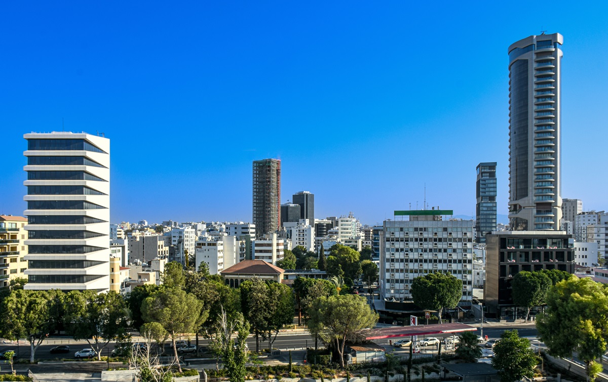 Новини світу - Заможні росіяни масово скуповують нерухомість у ЄС