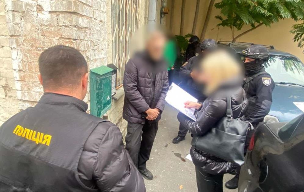 Новини України - Затримано керівника громадської організації за привласнення коштів