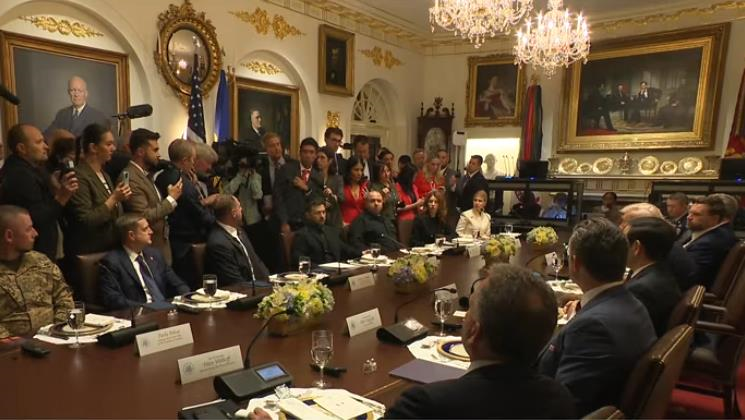 Новини політики - Зеленський запропонував США "тисячі дронів" в обмін на Tomahawk