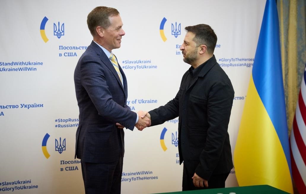 Новини України - Зеленський зустрівся із виробником Patriot