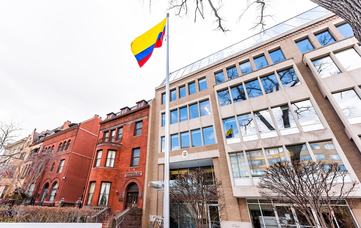 Новини світу - Звинувачення в наркоторгівлі: Колумбія відкликає посла зі США