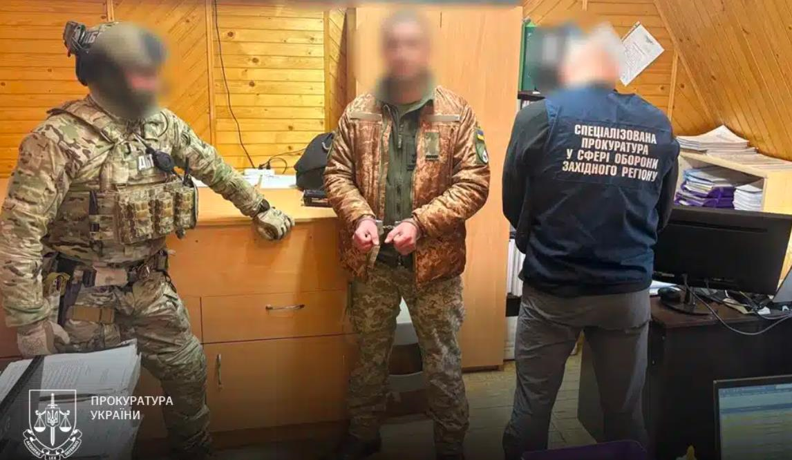 На Прикарпатті посадовець ТЦК побив чоловіка до втрати органу