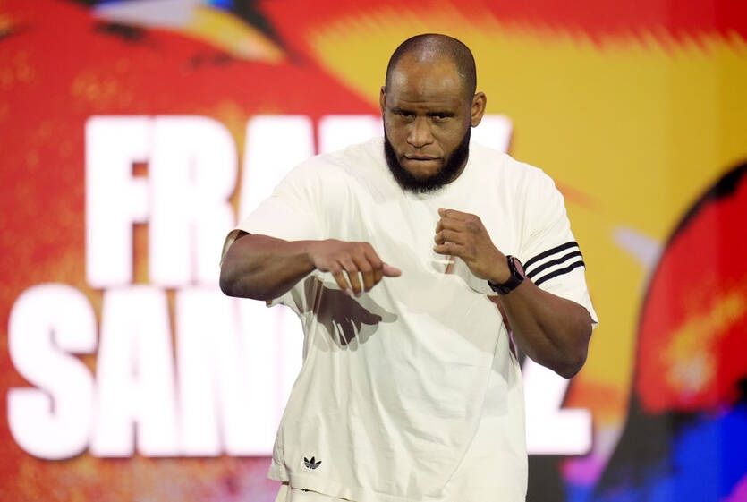 Санчес отримає нового претендента в бою за шанс викликати Усика