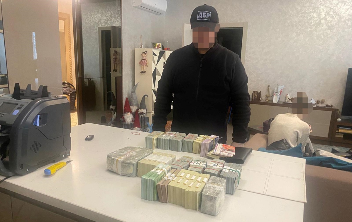 У посадовиці екоінспекції вилучили понад $1 млн